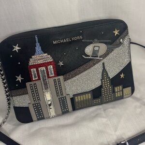 Limited Edition! Michael Kors New York Crossbody Bag with Silver Hardware